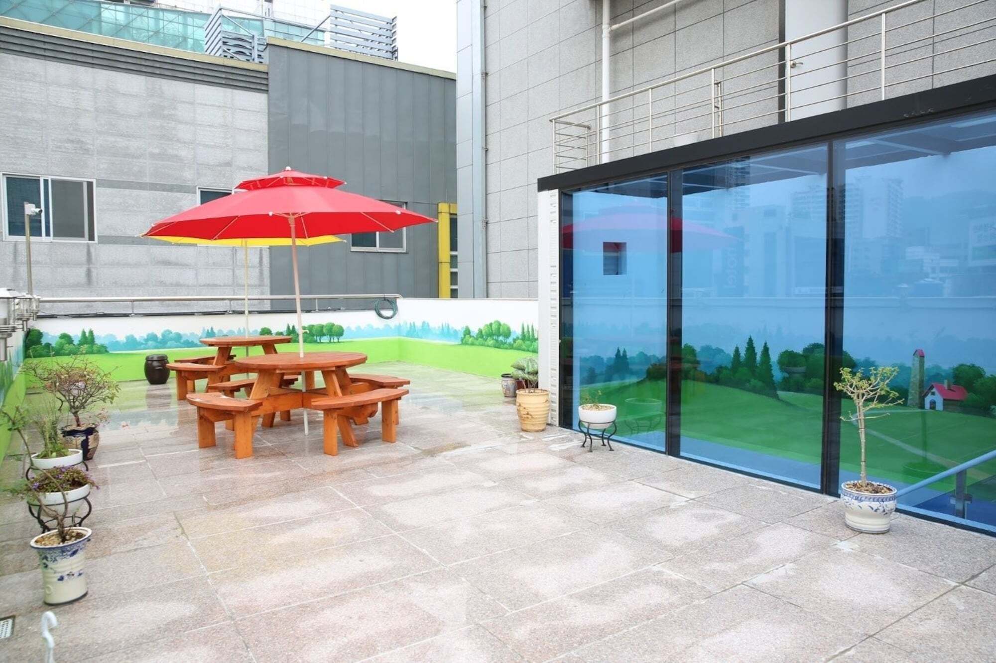 Coco Capsule Guesthouse Busan Exterior photo